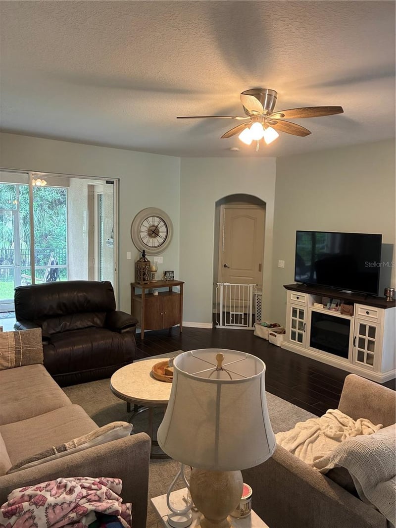 8872 Founders Cir, Palmetto, FL 34221