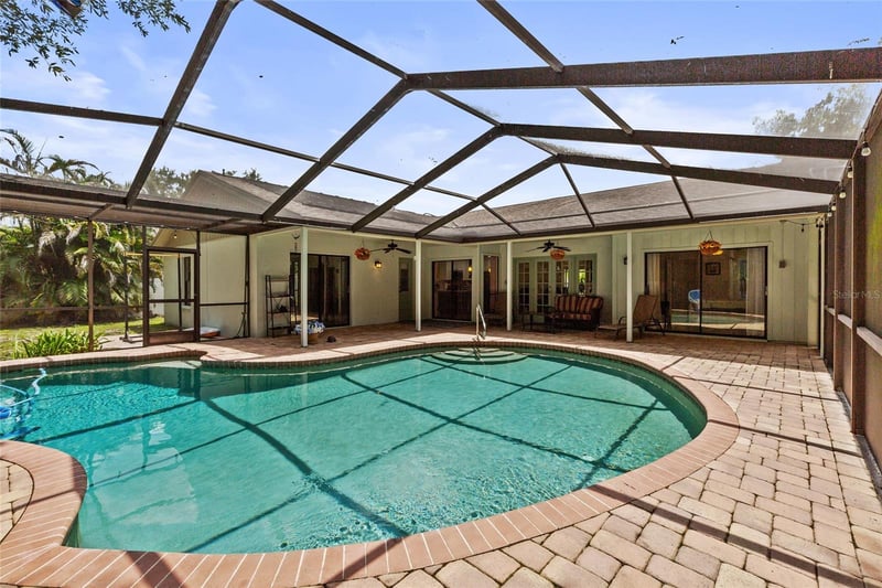 4917 Dewey Rose Ct, Tampa, FL 33624
