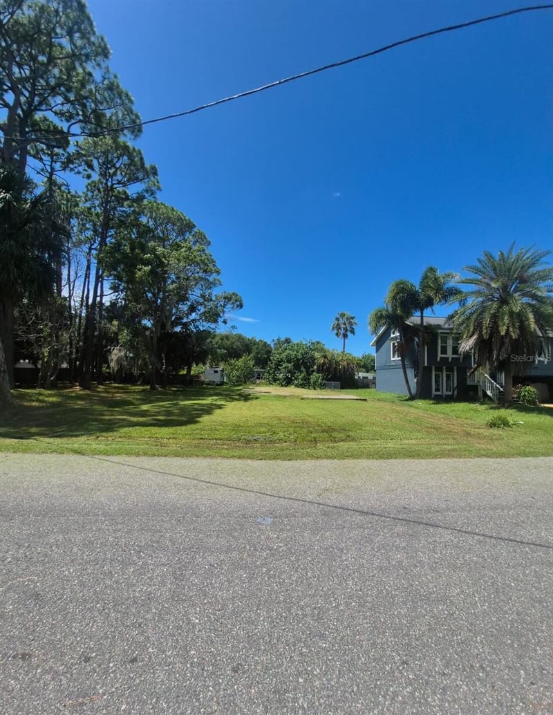 7131 Oakwood Dr, New Port Richey, FL 34652