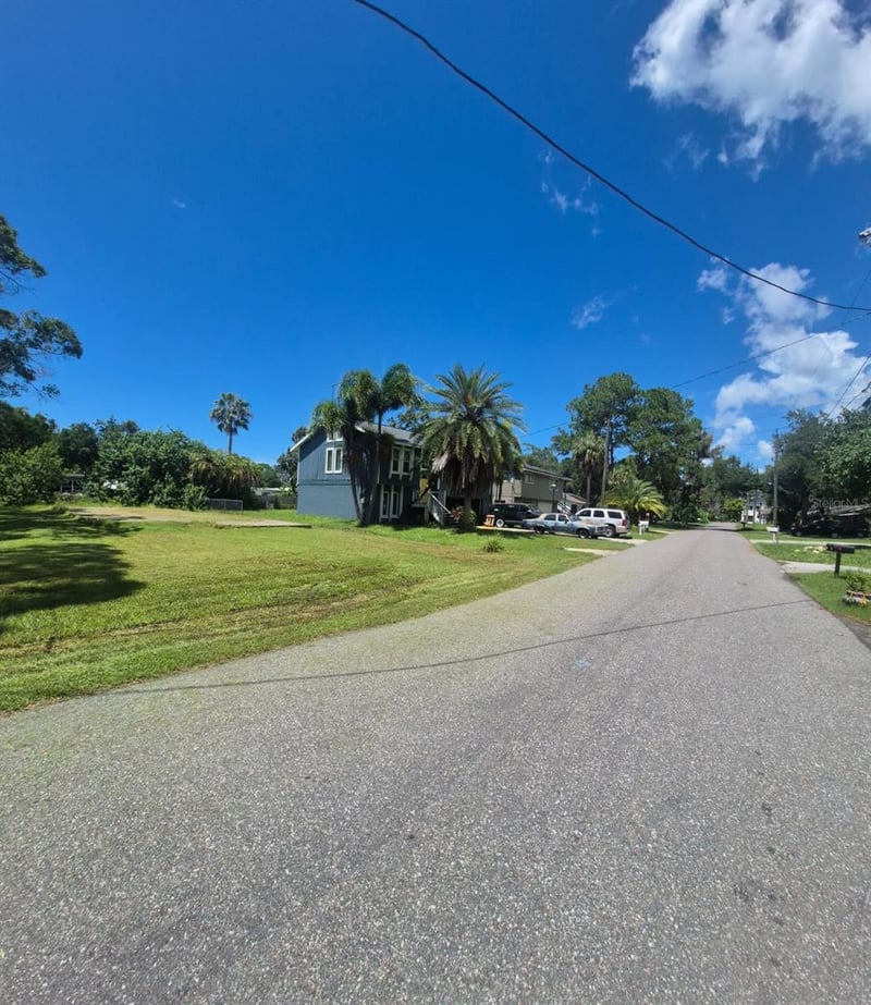 7131 Oakwood Dr, New Port Richey, FL 34652