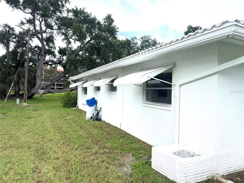 14245 93rd Ave, Seminole, FL 33776