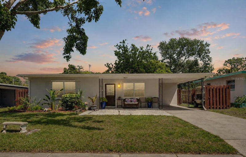 1623 San Mateo Dr, Dunedin, FL 34698