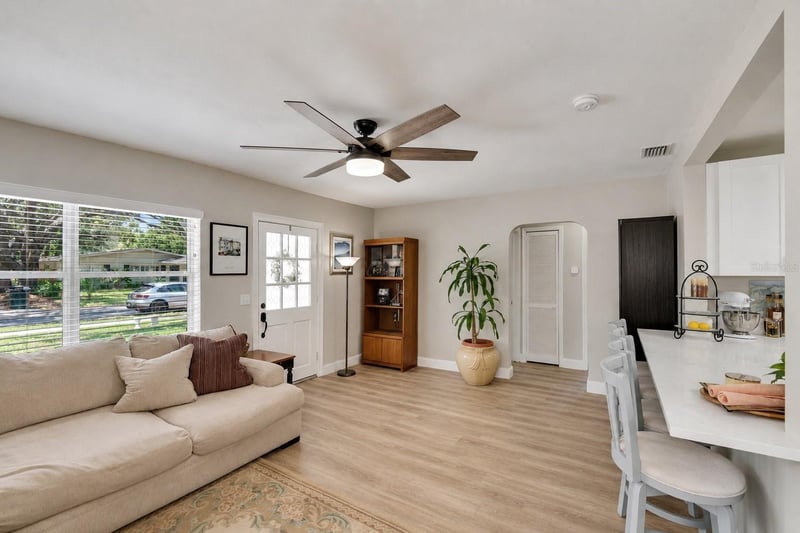 1623 San Mateo Dr, Dunedin, FL 34698