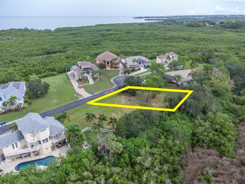 3034 Sheppards Crook, Holiday, FL 34691