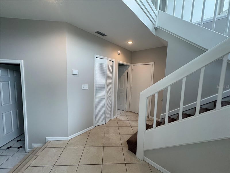 5535 Bates St, Seminole, FL 33772