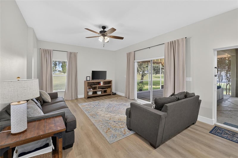 1438 Emerald Hill Way, Valrico, FL 33594