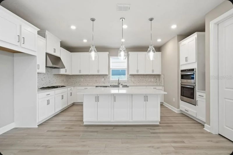 7824 Caspian St, Palmetto, FL 34221