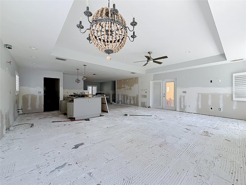 2010 Bayou Grande Blvd NE, St Petersburg, FL 33703