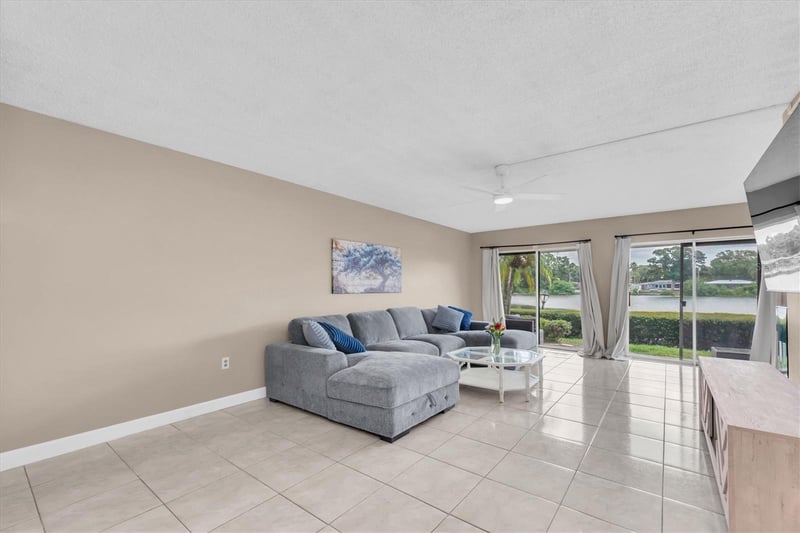 1655 S Highland Ave #J194, Clearwater, FL 33756