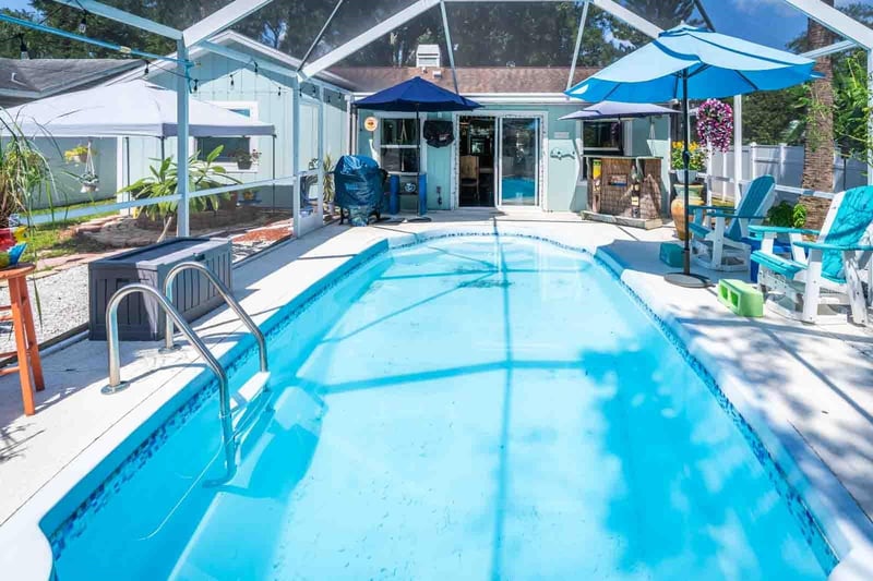 2941 Bay View Dr, Safety Harbor, FL 34695