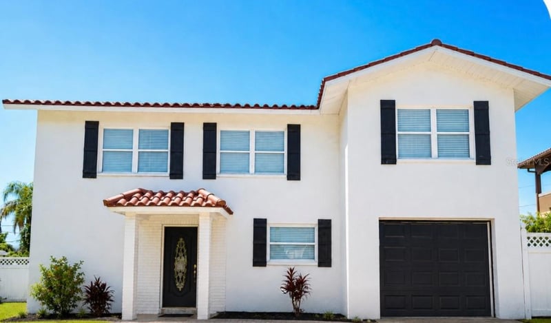 112 16th St, Belleair Beach, FL 33786