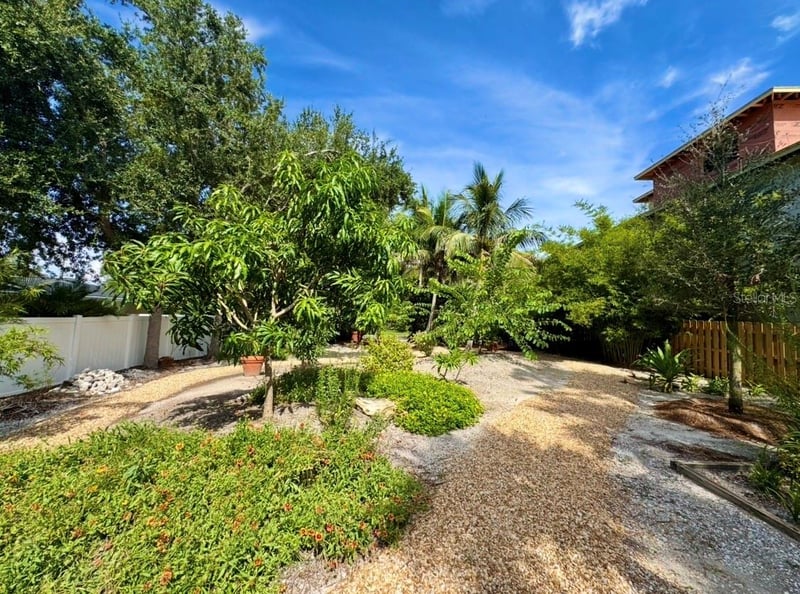 956 Bay Esplanade, Clearwater, FL 33767