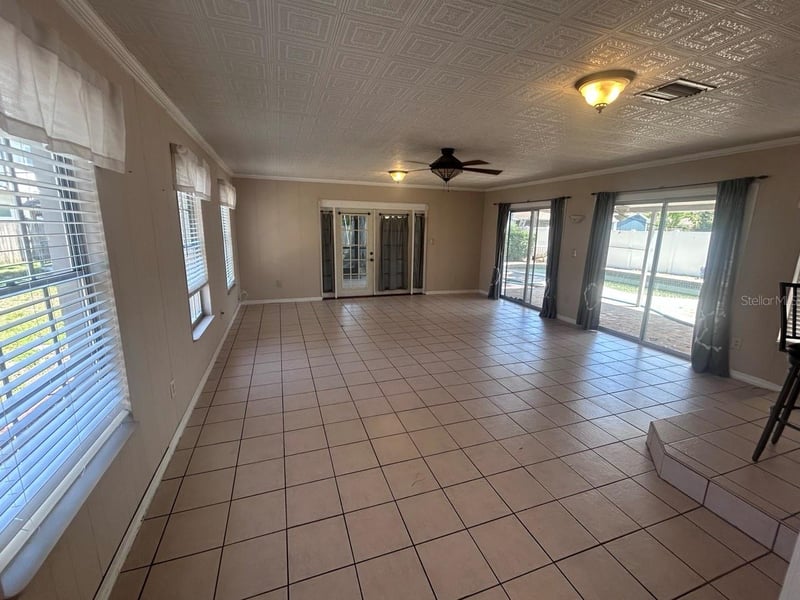 4003 W Euclid Ave, Tampa, FL 33629