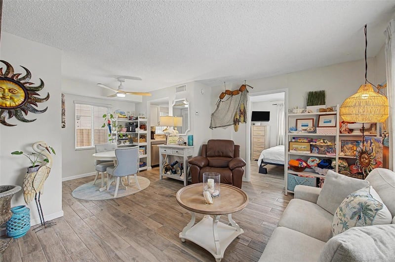2110 Gulf Blvd #6, Indian Rocks Beach, FL 33785