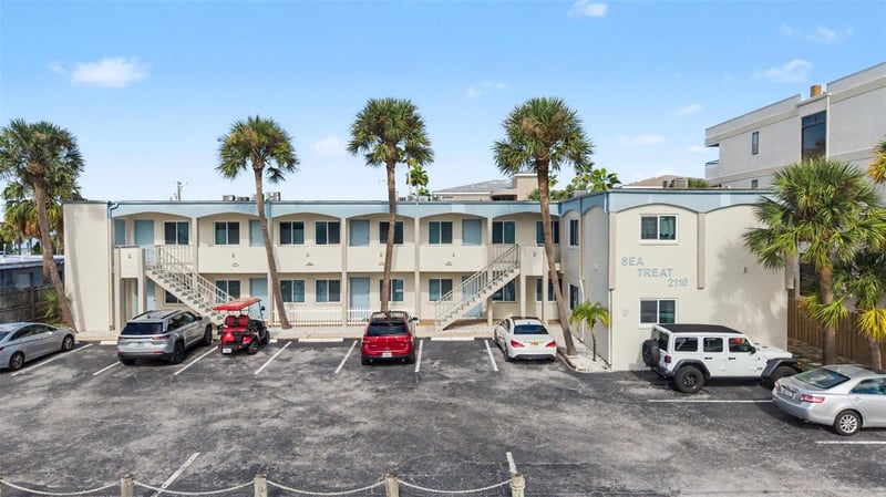 2110 Gulf Blvd #6, Indian Rocks Beach, FL 33785