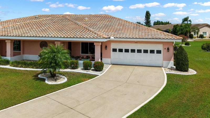 1001 Ardmore Way, Sun City Center, FL 33573