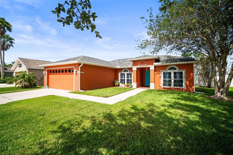 4194 Banbury Cir, Parrish, FL 34219