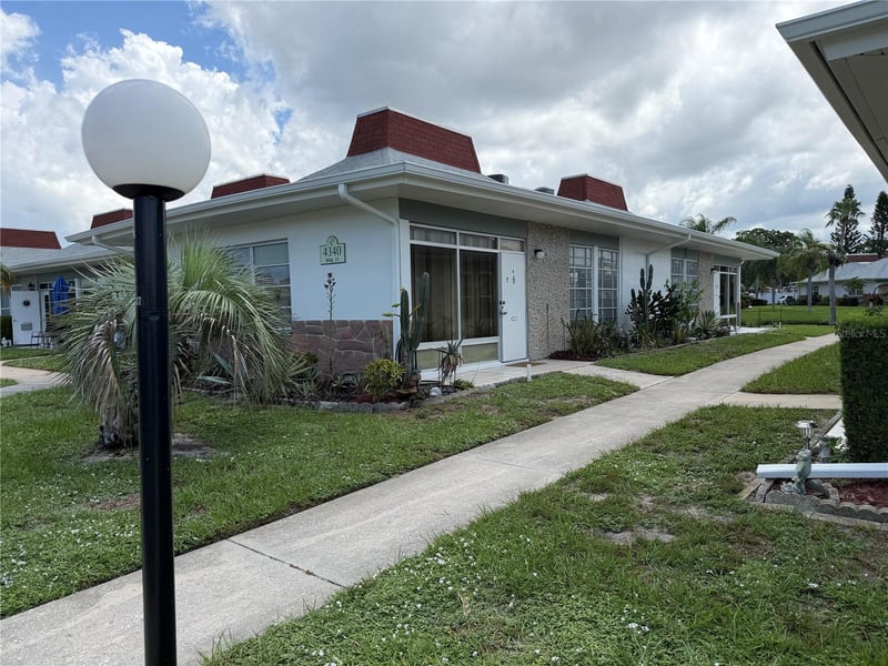 4340 Tahitian Gardens Cir #D, Holiday, FL 34691