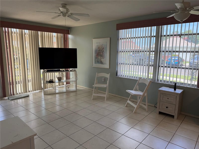 4340 Tahitian Gardens Cir #D, Holiday, FL 34691
