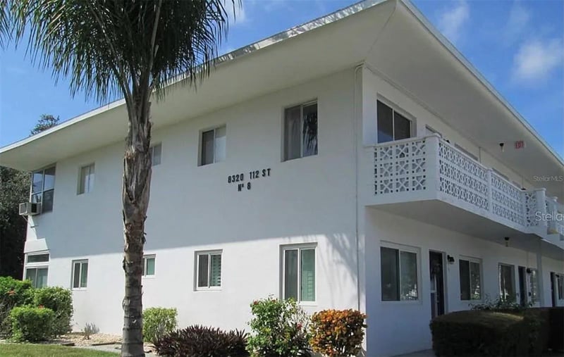 8320 112th St #208, Seminole, FL 33772