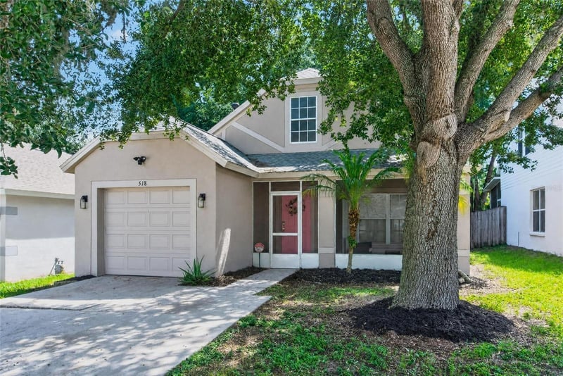 518 Summer Sails Dr, Valrico, FL 33594