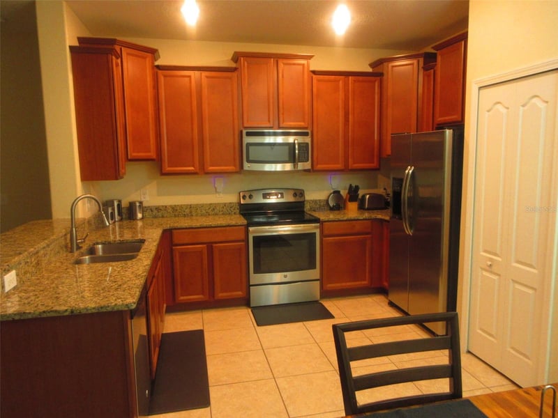 2746 Hampton Green Ln, Brandon, FL 33511
