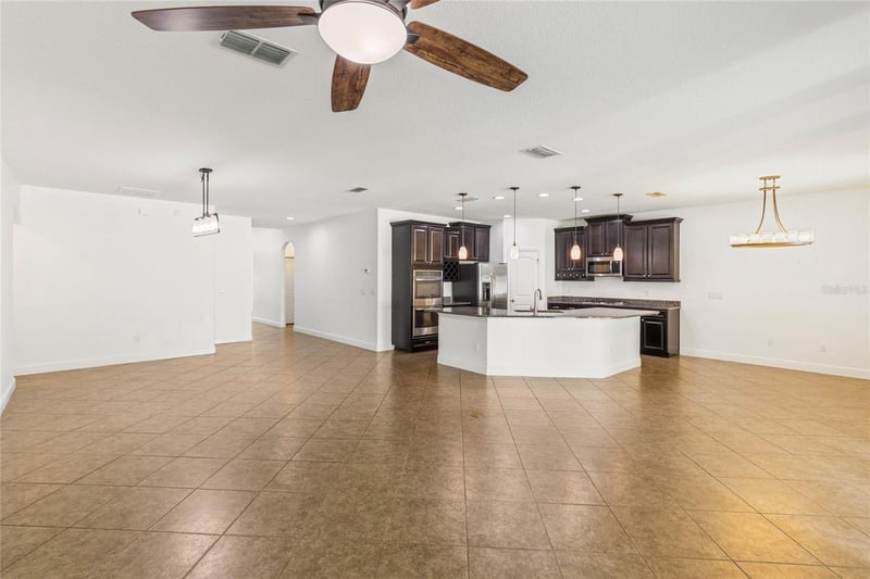 6706 Riverside Bluffs Dr, Riverview, FL 33578