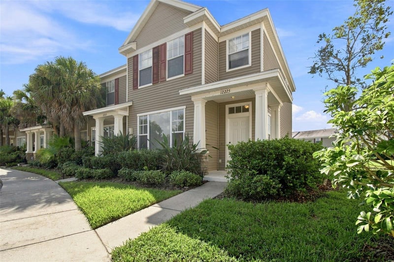 12225 Country White Cir, Tampa, FL 33635