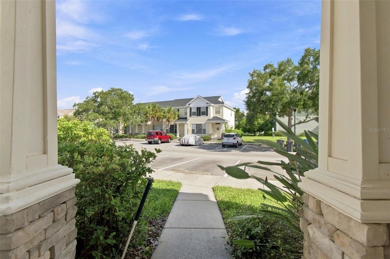 12225 Country White Cir, Tampa, FL 33635