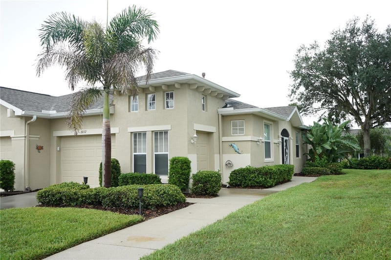 2032 Inverness Greens Dr #76, Sun City Center, FL 33573