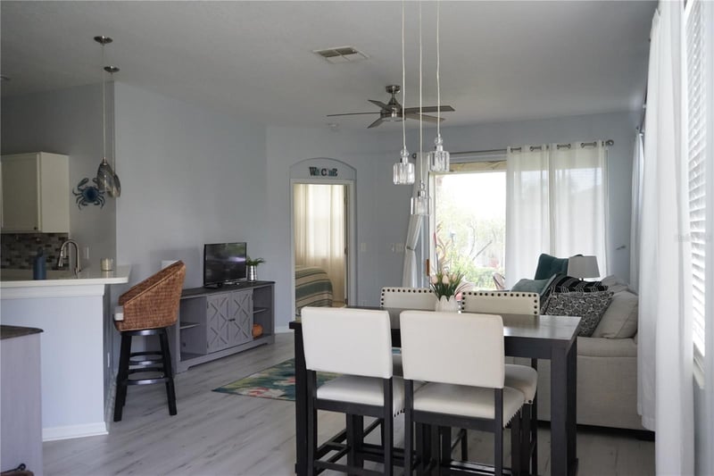 2032 Inverness Greens Dr #76, Sun City Center, FL 33573
