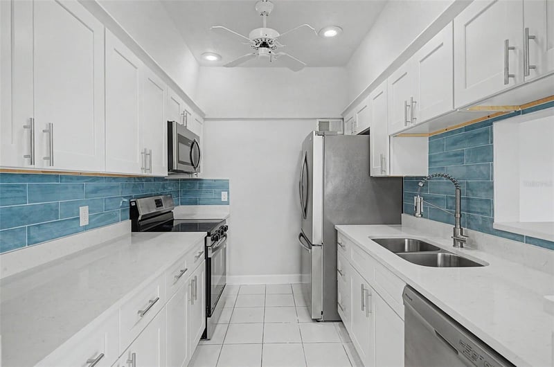 519 Plaza Seville Ct #39, Treasure Island, FL 33706