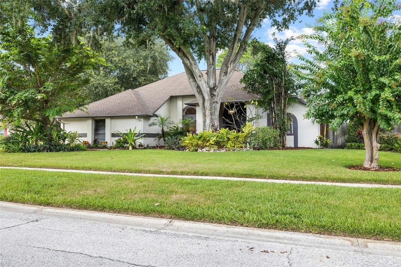 18243 Clear Lake Dr, Lutz, FL 33548