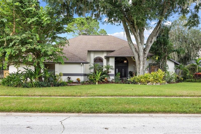 18243 Clear Lake Dr, Lutz, FL 33548