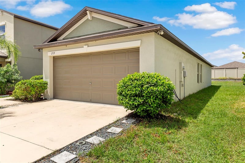 1719 Fred Ives St, Ruskin, FL 33570