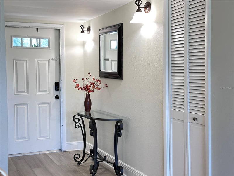 7173 W Country Club Dr N #242, Sarasota, FL 34243