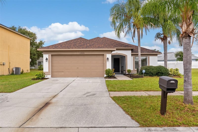 12826 Longcrest Dr, Riverview, FL 33579
