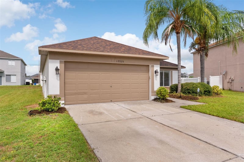 12826 Longcrest Dr, Riverview, FL 33579
