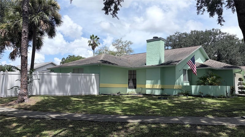 4142 Yellowwood Dr, Valrico, FL 33594