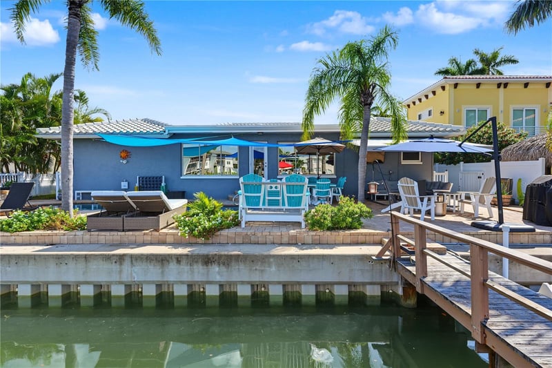 12000 4th St E, Treasure Island, FL 33706