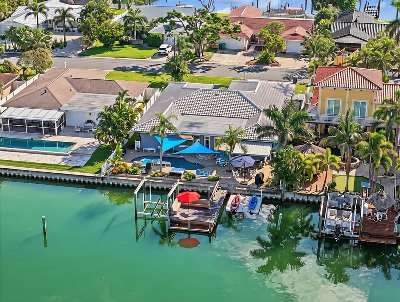 12000 4th St E, Treasure Island, FL 33706