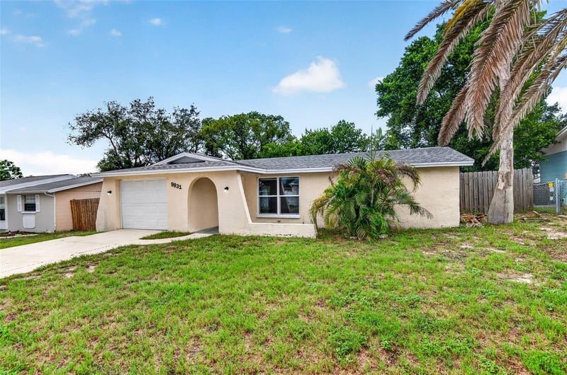 9831 Rainbow Ln, Port Richey, FL 34668