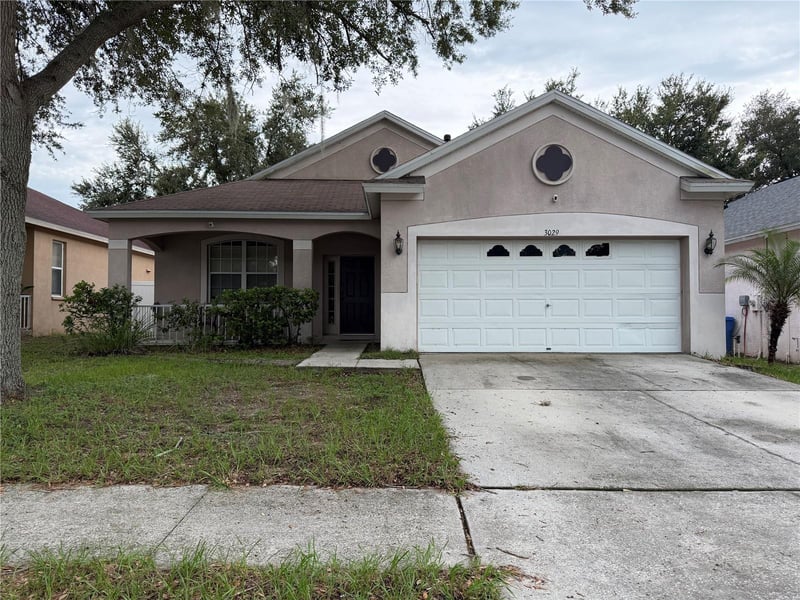 3029 Summer Cruise Dr, Valrico, FL 33594