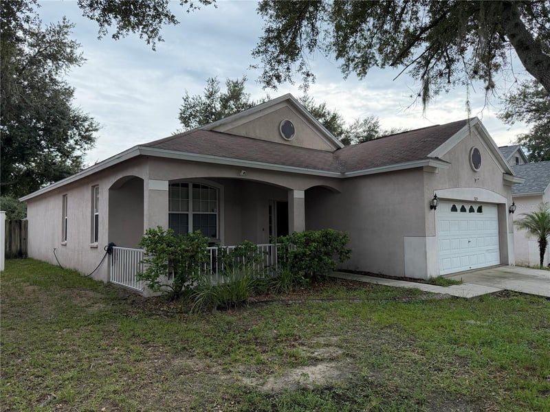 3029 Summer Cruise Dr, Valrico, FL 33594