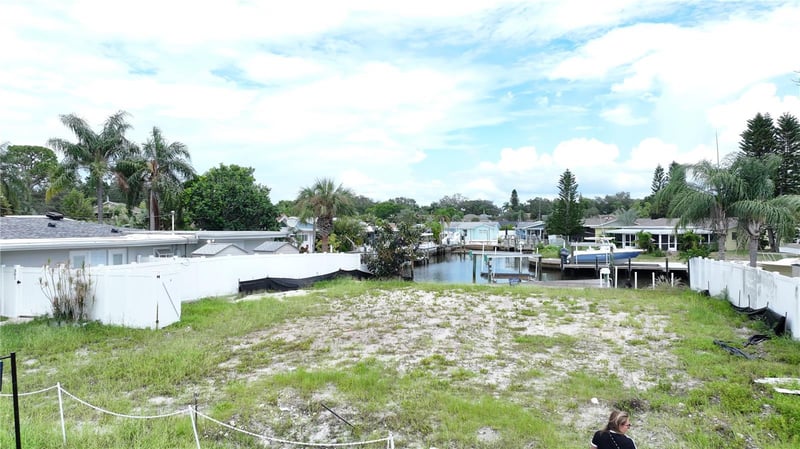 303 Morningside Dr, Palm Harbor, FL 34683
