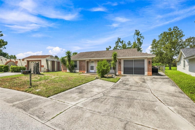 3431 Overland Dr, Holiday, FL 34691