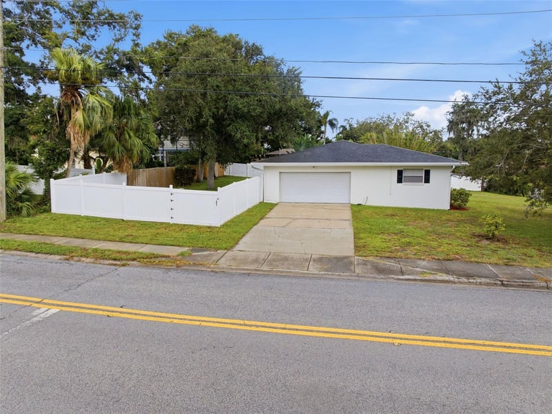 915 N Glenwood Ave, Clearwater, FL 33755