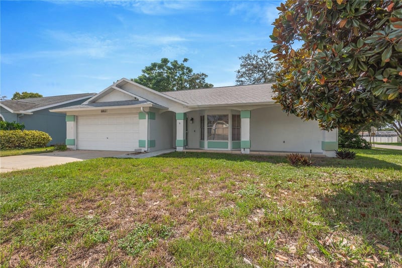 10811 Peppertree Ln, Port Richey, FL 34668