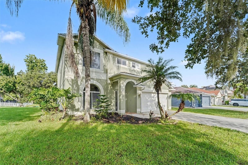 19431 Sandy Springs Cir, Lutz, FL 33558