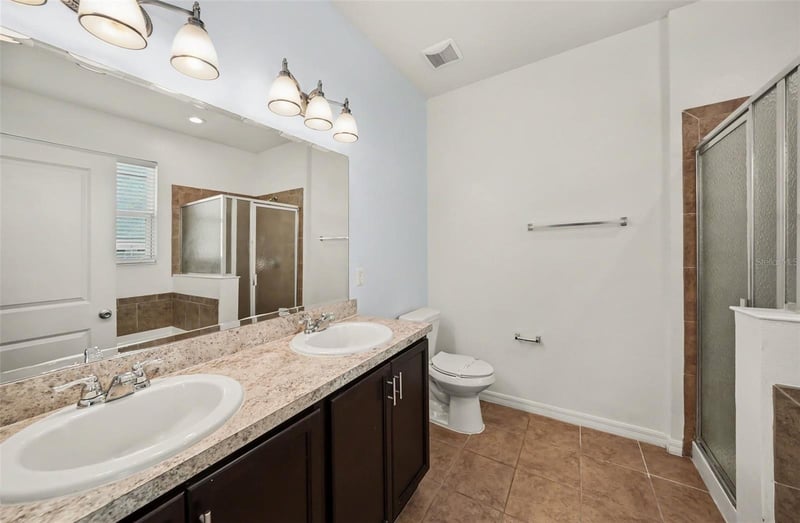 1102 Canyon Oaks Dr, Brandon, FL 33510